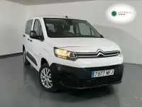 Usado Citroën Berlingo Feel 102 CV (75 kW) 2023 Blanco Monovolumen
