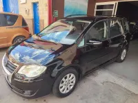 Usado VW Touran Edition 105 CV (77 kW) 2009 Negro Monovolumen