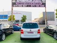 Usado VW Touran Conceptline 140 CV (102 kW) 2005 Gris / plata Monovolumen