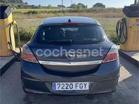 Usado Opel Astra GTC Sport 170 CV (125 kW) 2006 Gris / plata Berlina