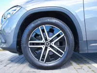 Usado Mercedes GLA200 Advantage 163 CV (119 kW) 2021 Gris SUV