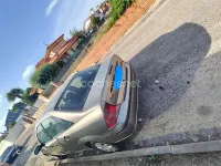 Usado Ford Focus Ghia 90 CV (66 kW) 2003 Beige Berlina