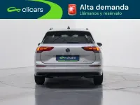 Usado VW Golf VIII Life 110 CV (80 kW) 2024 Gris Familiar