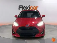 Używany Toyota Yaris Hybrid Active 116 KM (85 kW) 2023 Czerwony