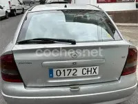 Usado Opel Astra Edition 100 CV (73 kW) 2003 Gris / plata Berlina