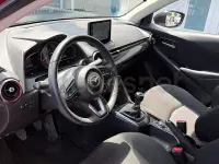 Usado Mazda 2 Signature 90 CV (66 kW) 2023 Rojo Utilitario