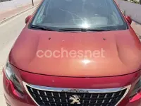 Usado Peugeot 2008 Signature Sky 110 CV (80 kW) 2019 Rojo SUV