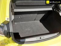 Usado Peugeot 208 Active 102 CV (75 kW) 2024 Amarillo Utilitario