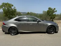 Usado Lexus IS300h Sport Line 223 CV (164 kW) 2013 Gris / plata Berlina