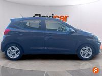 Usado Hyundai i10 67 CV (49 kW) 2022 Gris Utilitario