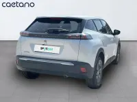 Usado Peugeot 2008 Active 110 CV (80 kW) 2021 Blanco SUV