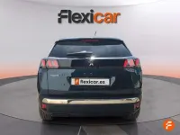 Usado Peugeot 3008 Allure 131 CV (96 kW) 2024 Verde Monovolumen