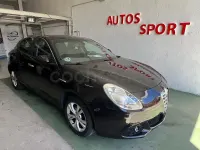 Usado Alfa Romeo Giulietta Distinctive 105 CV (77 kW) 2012 Marrón Utilitario