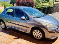 Usado Peugeot 207 75 CV (55 kW) 2009 Gris / plata Berlina