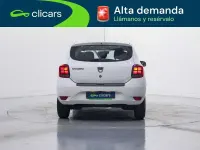 Usado Dacia Sandero Lauréate 75 CV (55 kW) 2018 Blanco Utilitario