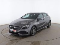 Usado Mercedes A180 AMG line 109 HP (80 kW) 2017 Cinzento Sedan