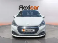 Usado Peugeot 208 Signature Sky 110 CV (80 kW) 2018 Blanco Utilitario