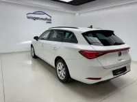 Usado Seat Leon ST Style 116 CV (85 kW) 2021 Blanco Familiar