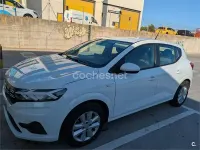 Usado Dacia Sandero Expression 101 CV (74 kW) 2023 Blanco Berlina