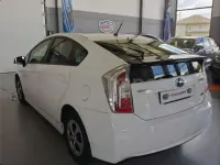 Usado Toyota Prius Advance 136 CV (100 kW) 2015 Blanco Berlina