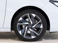 Usado Peugeot 308 SW Allure 130 CV (95 kW) 2024 Blanco Familiar