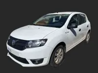 Usado Dacia Sandero Ambiance 75 CV (55 kW) 2016 Blanco Berlina