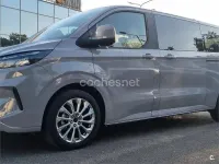 Usado Ford Tourneo Custom Titanium X 170 CV (125 kW) 2024 Gris / plata Van