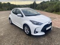 Usado Toyota Yaris 125 CV (91 kW) 2021 Blanco Utilitario