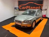 Usado Volvo V50 Momentum 109 CV (80 kW) 2006 Verde Familiar