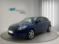 Usado Kia ProCeed 143 CV (105 kW) 2008 Azul Utilitario