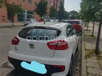Usado Kia Rio 84 CV (61 kW) 2016 Blanco Utilitario