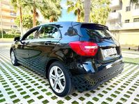 Usado Mercedes A180 Style 109 CV (80 kW) 2014 Negro Utilitario