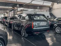 Käytetty Land Rover Range Rover 530 HP (389 kW) 2023 Harmaa Katumaasturi