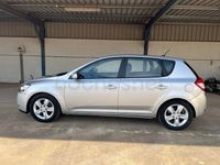 Usado Kia Ceed Plus 90 CV (66 kW) 2012 Gris / plata Utilitario