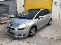 Usado Peugeot 5008 Access 111 CV (81 kW) 2011 Plateado Monovolumen