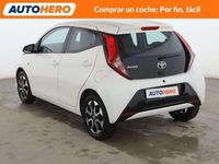 Usado Toyota Aygo X-play 72 CV (52 kW) 2019 Blanco Utilitario