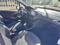 Usado Peugeot 2008 GT-line 120 CV (88 kW) 2019 Blanco SUV