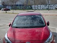 Usado Kia Ceed GT 136 HP (100 kW) 2016 Vermelho Sedan