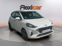 Używany Hyundai i10 67 KM (49 kW) 2023 Biały Hatchback