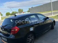 Usado BMW 118 143 CV (105 kW) 2009 Negro Utilitario