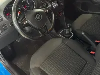 Usado VW Polo Advance 90 CV (66 kW) 2016 Azul Utilitario