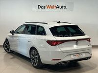Usado Seat Leon FR 150 CV (110 kW) 2025 Blanco Familiar