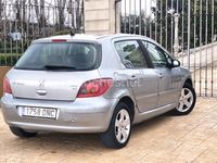 Usado Peugeot 307 136 CV (100 kW) 2005 Gris / plata Berlina