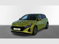 Usado Hyundai i20 100 CV (73 kW) 2024 Amarillo Berlina