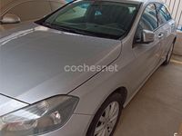 Usado Mercedes A180 Style 109 CV (80 kW) 2016 Gris / plata Berlina