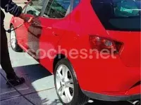 Usado Seat Ibiza 105 CV (77 kW) 2010 Rojo Berlina