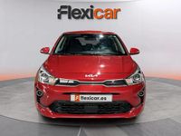 Usado Kia Rio 101 CV (74 kW) 2022 Rojo Berlina