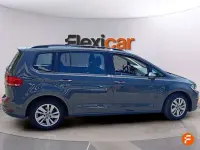 Usado VW Touran Advance 150 CV (110 kW) 2021 Gris Monovolumen