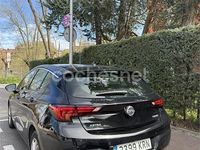 Usado Opel Astra Dynamic 150 CV (110 kW) 2018 Negro Berlina