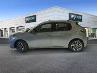 Usado Peugeot 208 Allure 100 CV (73 kW) 2023 Gris Utilitario